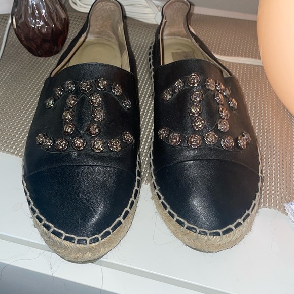 CHANEL Shoes - Chanel size 39 espadrilles